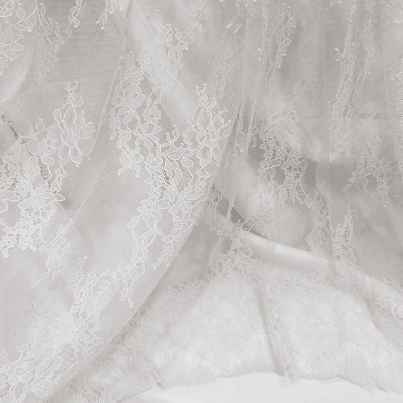 Semi-Sheer Eyelash Placement Lace Fabric for Women's Wear Wholesale Su 2